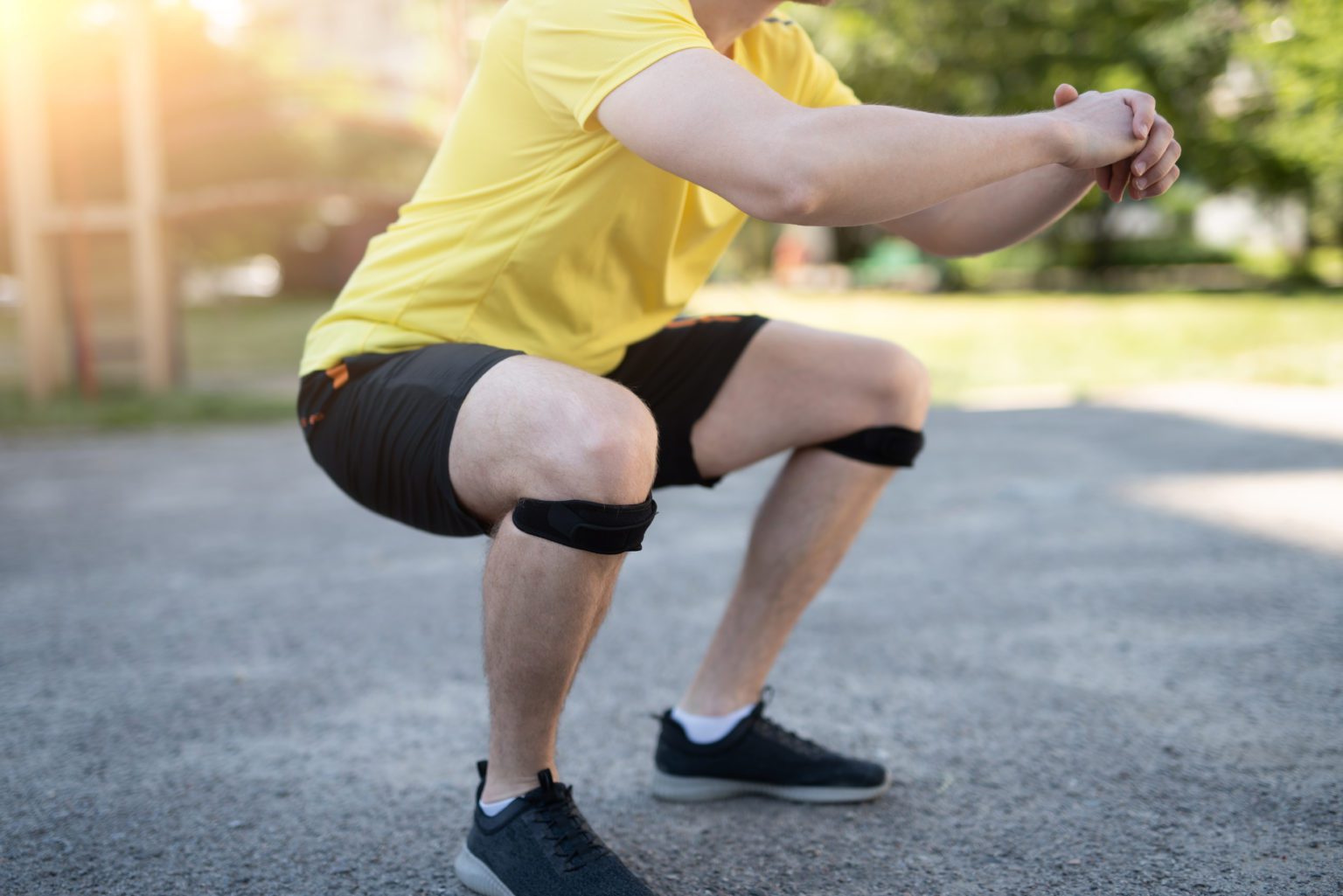 Knee Pain When Squatting Causes & Best Treatment Options in 2023